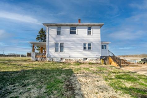 1801 Lee Center Road Amboy IL 61310