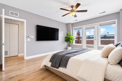2631 North Hartland Court Chicago IL 60614