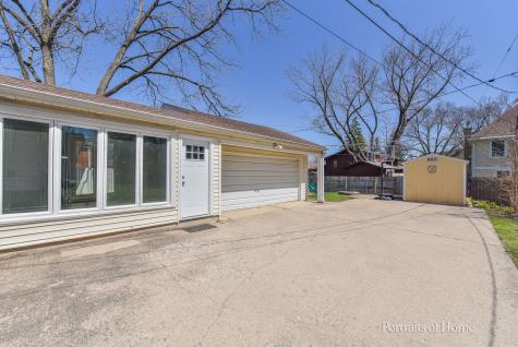856 North Webster Street Naperville IL 60563