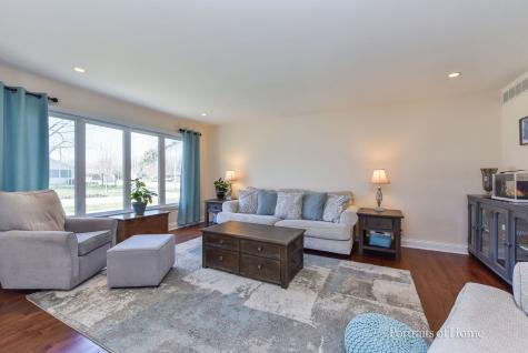856 North Webster Street Naperville IL 60563