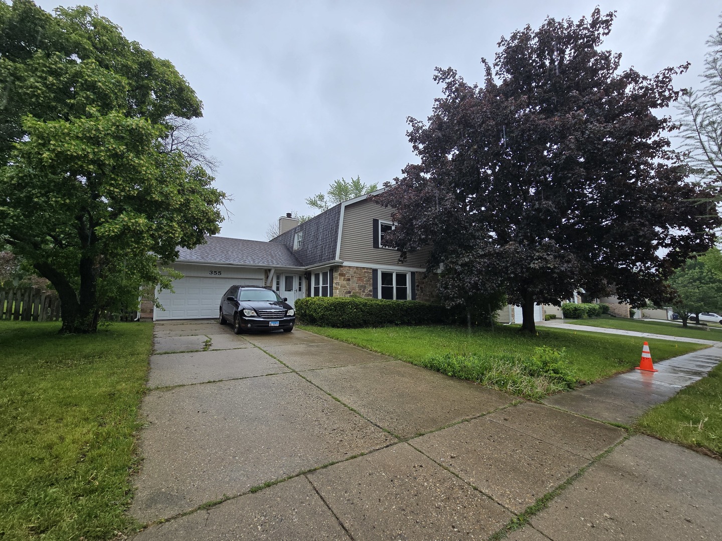 355 Crestwood Court Algonquin IL 60102
