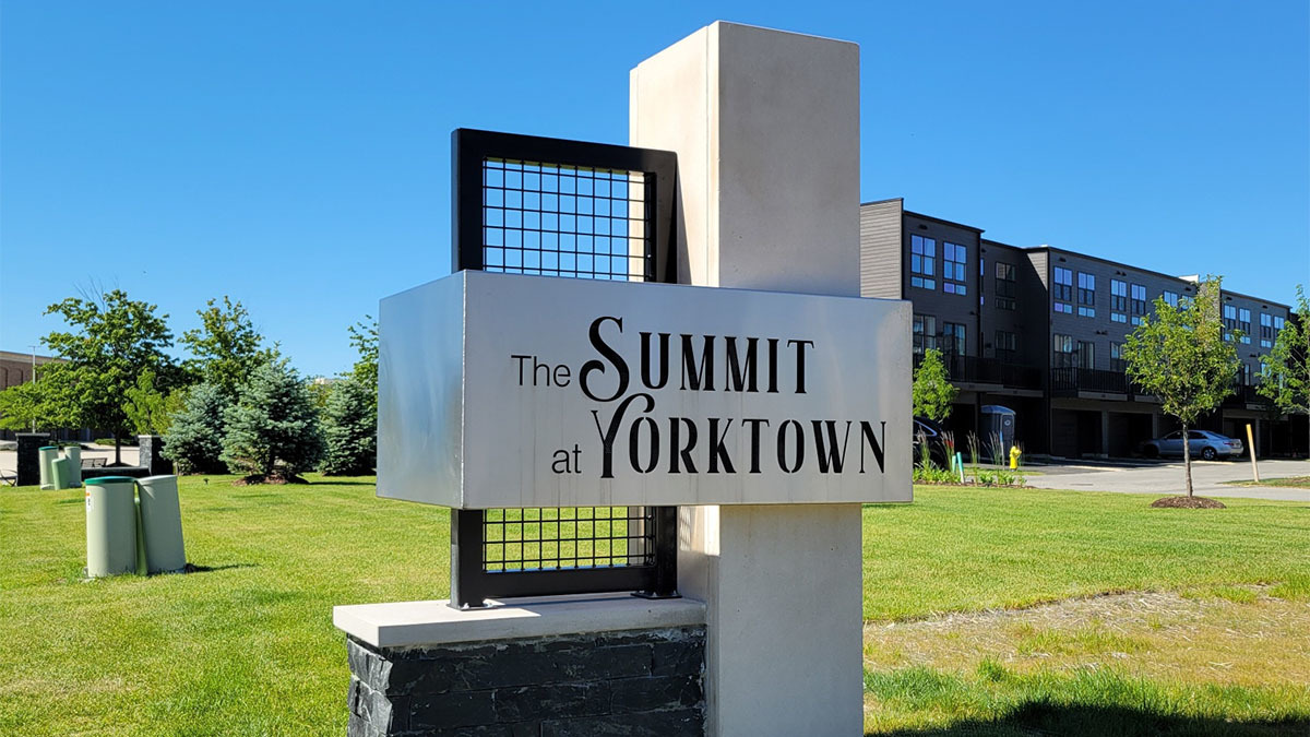 382 Summit Circle Lombard IL 60148