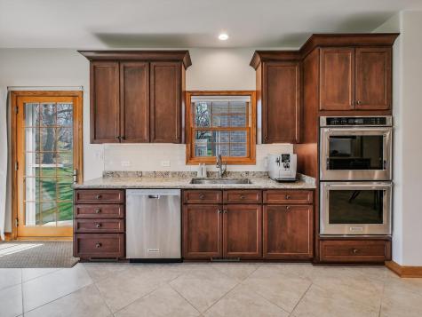 500 East Sherwood Drive Addison IL 60101