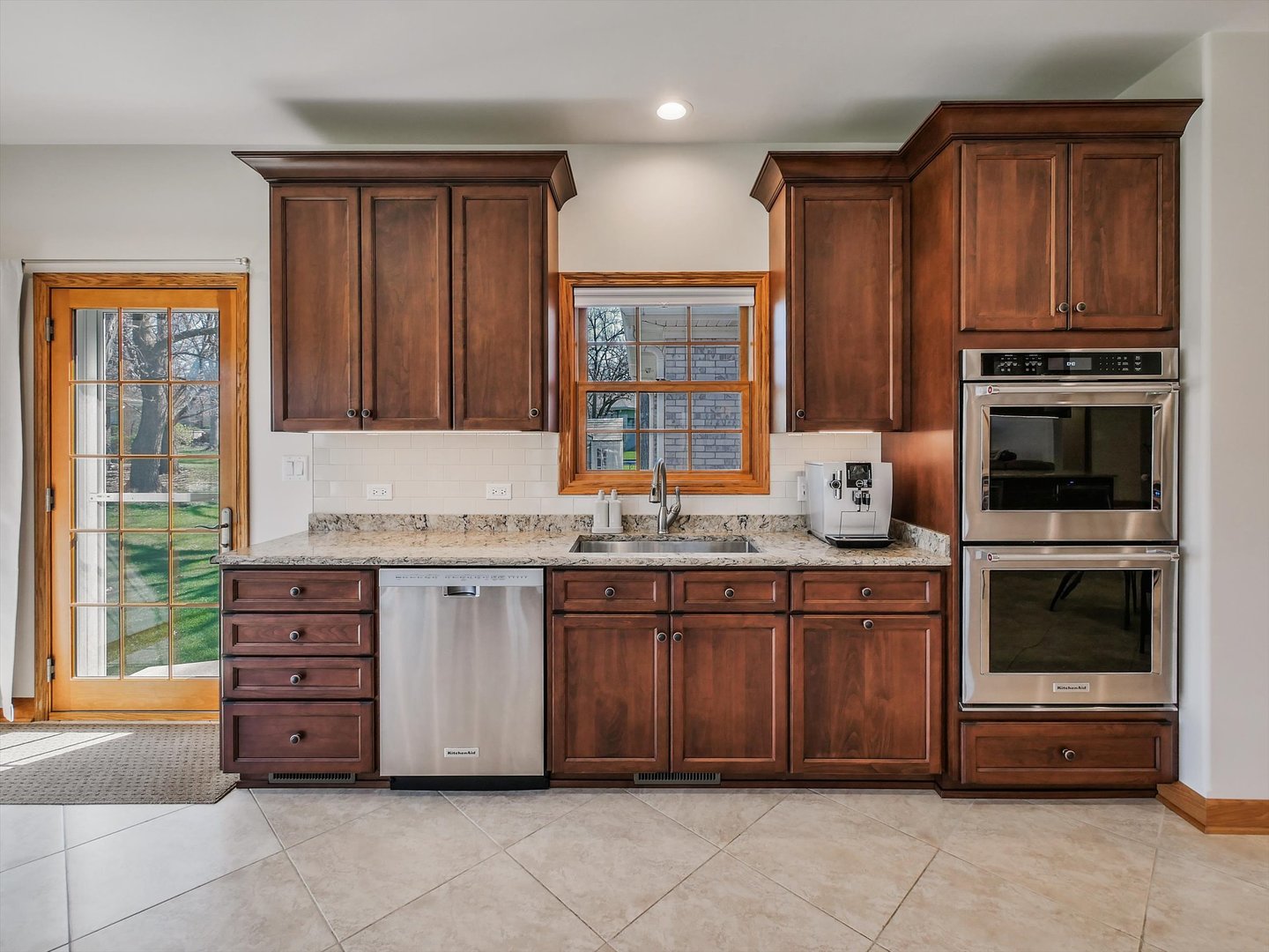 500 East Sherwood Drive Addison IL 60101