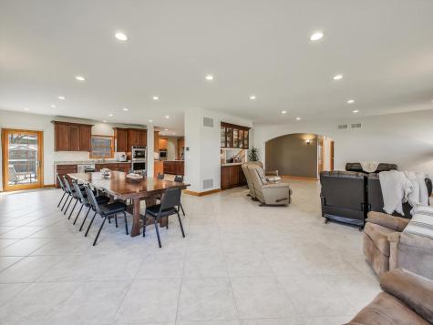 500 East Sherwood Drive Addison IL 60101