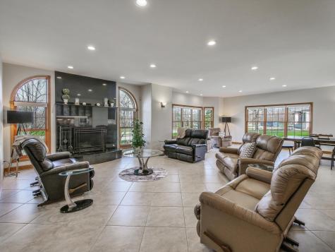 500 East Sherwood Drive Addison IL 60101