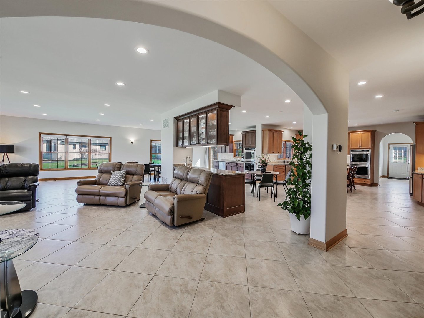 500 East Sherwood Drive Addison IL 60101