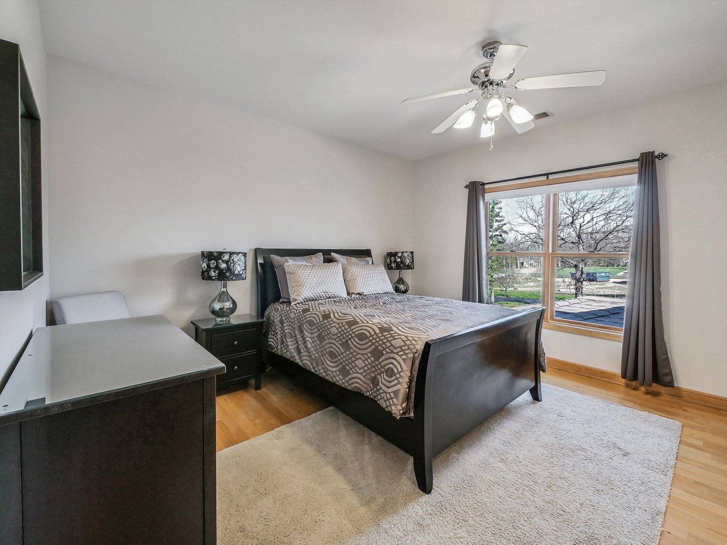 500 East Sherwood Drive Addison IL 60101
