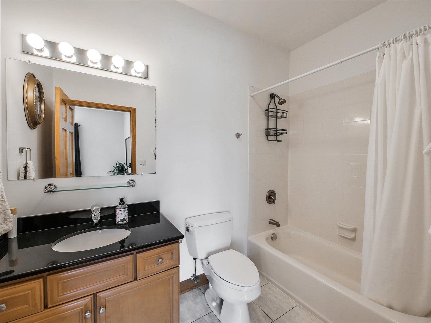500 East Sherwood Drive Addison IL 60101