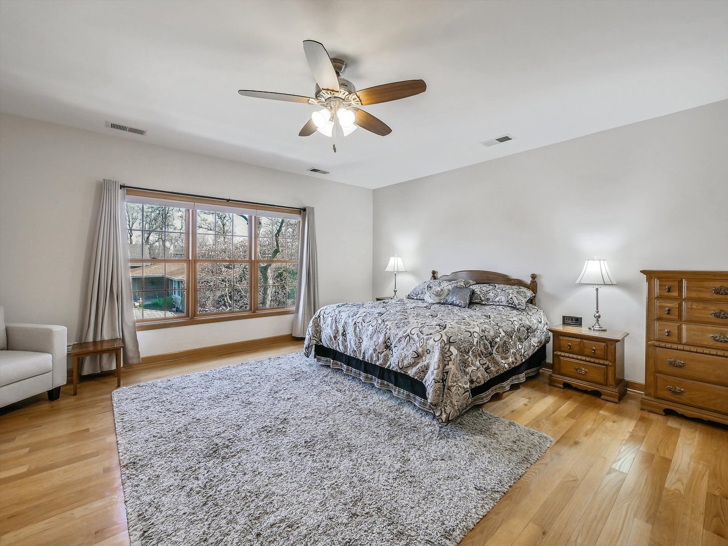 500 East Sherwood Drive Addison IL 60101