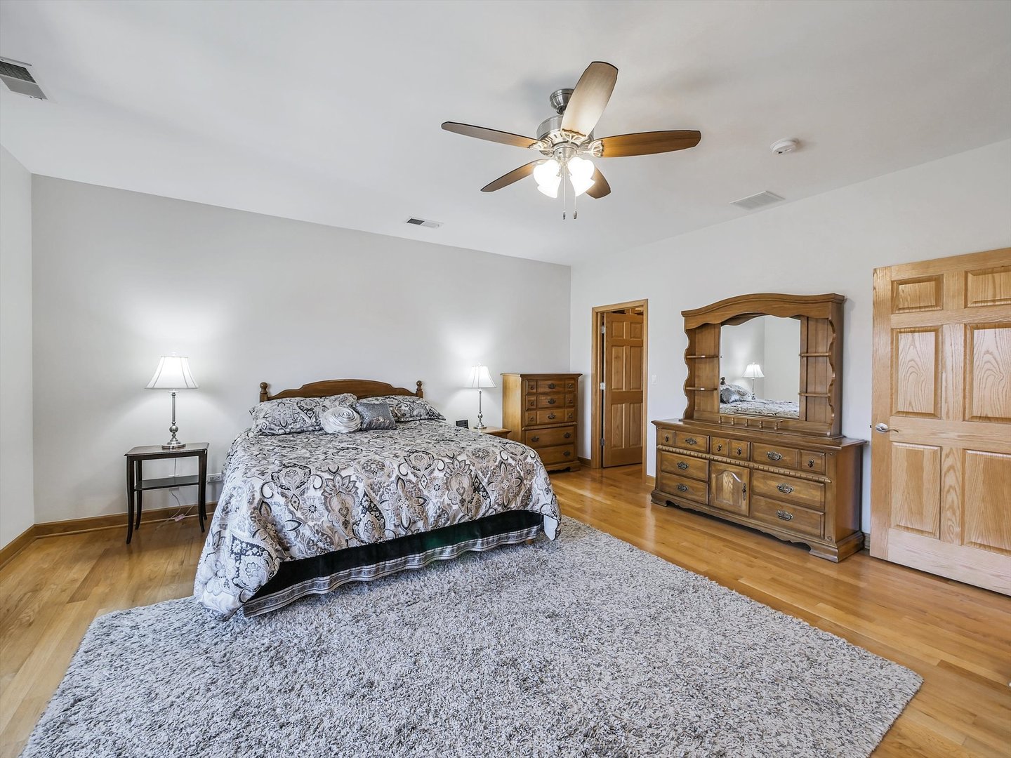 500 East Sherwood Drive Addison IL 60101