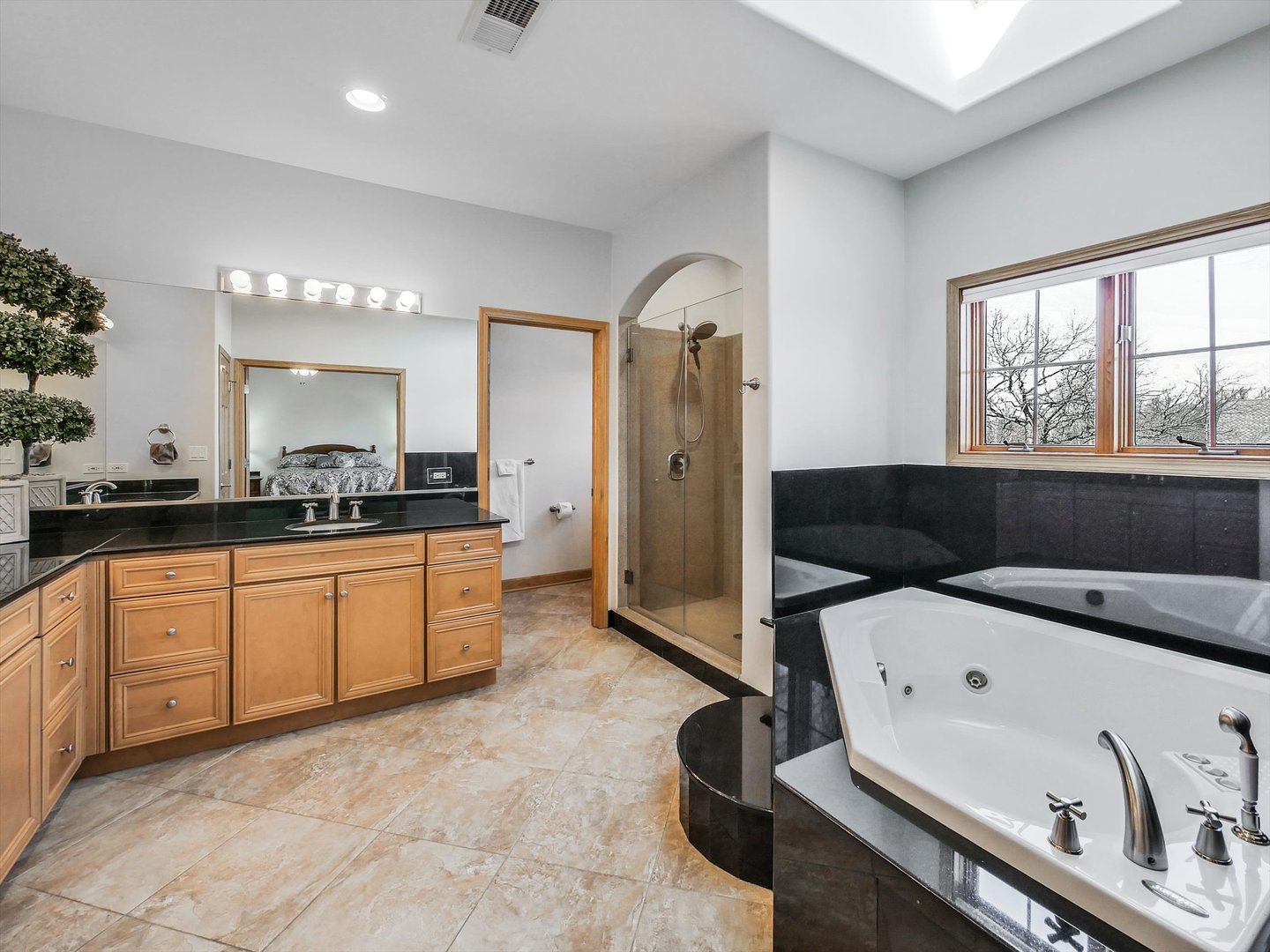 500 East Sherwood Drive Addison IL 60101