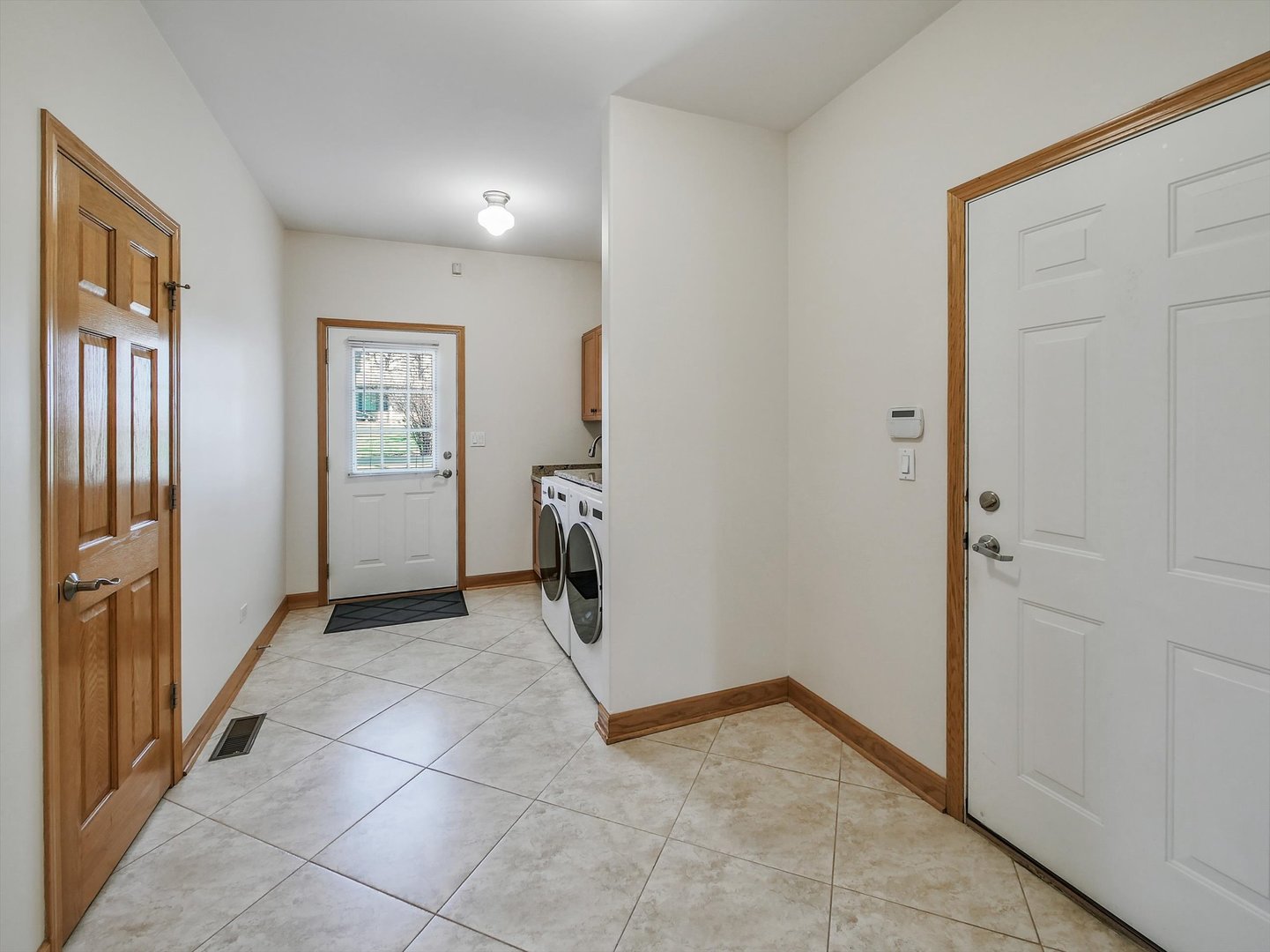 500 East Sherwood Drive Addison IL 60101