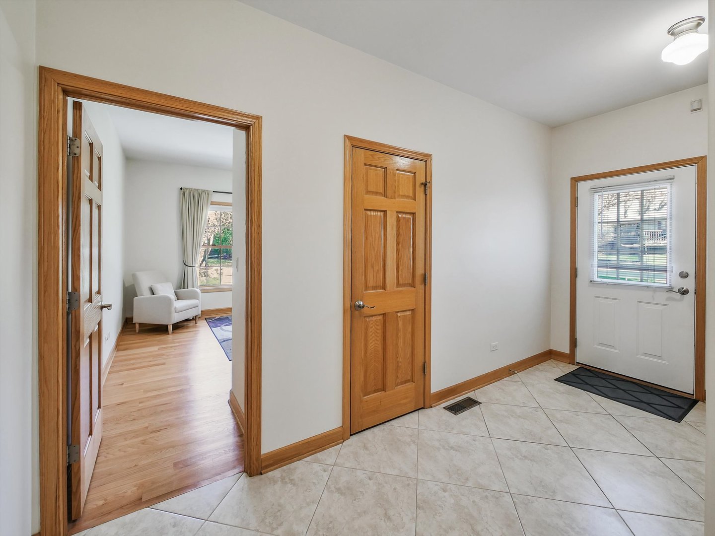 500 East Sherwood Drive Addison IL 60101