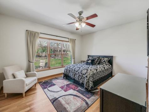 500 East Sherwood Drive Addison IL 60101