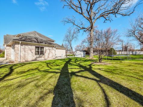 500 East Sherwood Drive Addison IL 60101