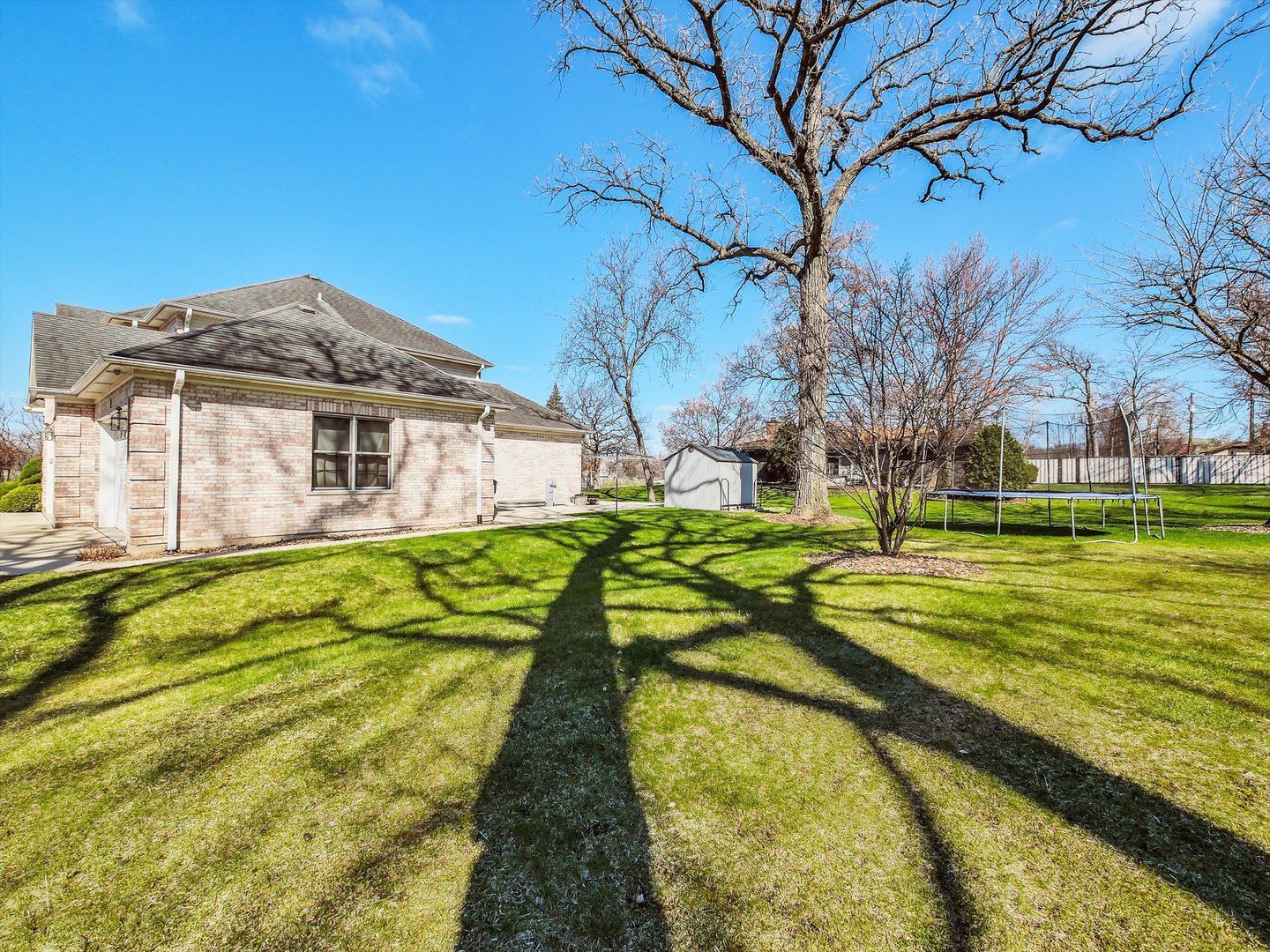 500 East Sherwood Drive Addison IL 60101