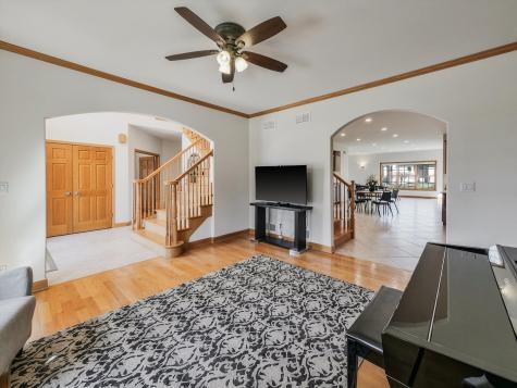 500 East Sherwood Drive Addison IL 60101