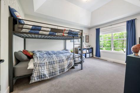 715 Oakwood Drive Geneva IL 60134