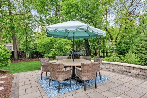 715 Oakwood Drive Geneva IL 60134