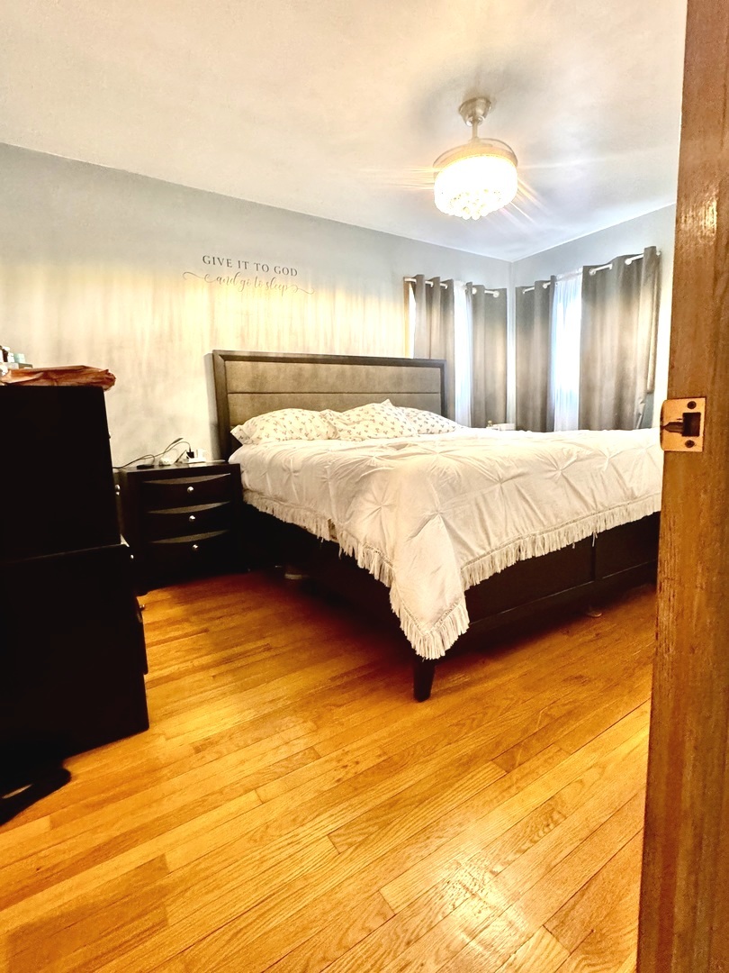 8416 South Kenneth Avenue Chicago IL 60652
