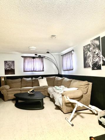 8416 South Kenneth Avenue Chicago IL 60652