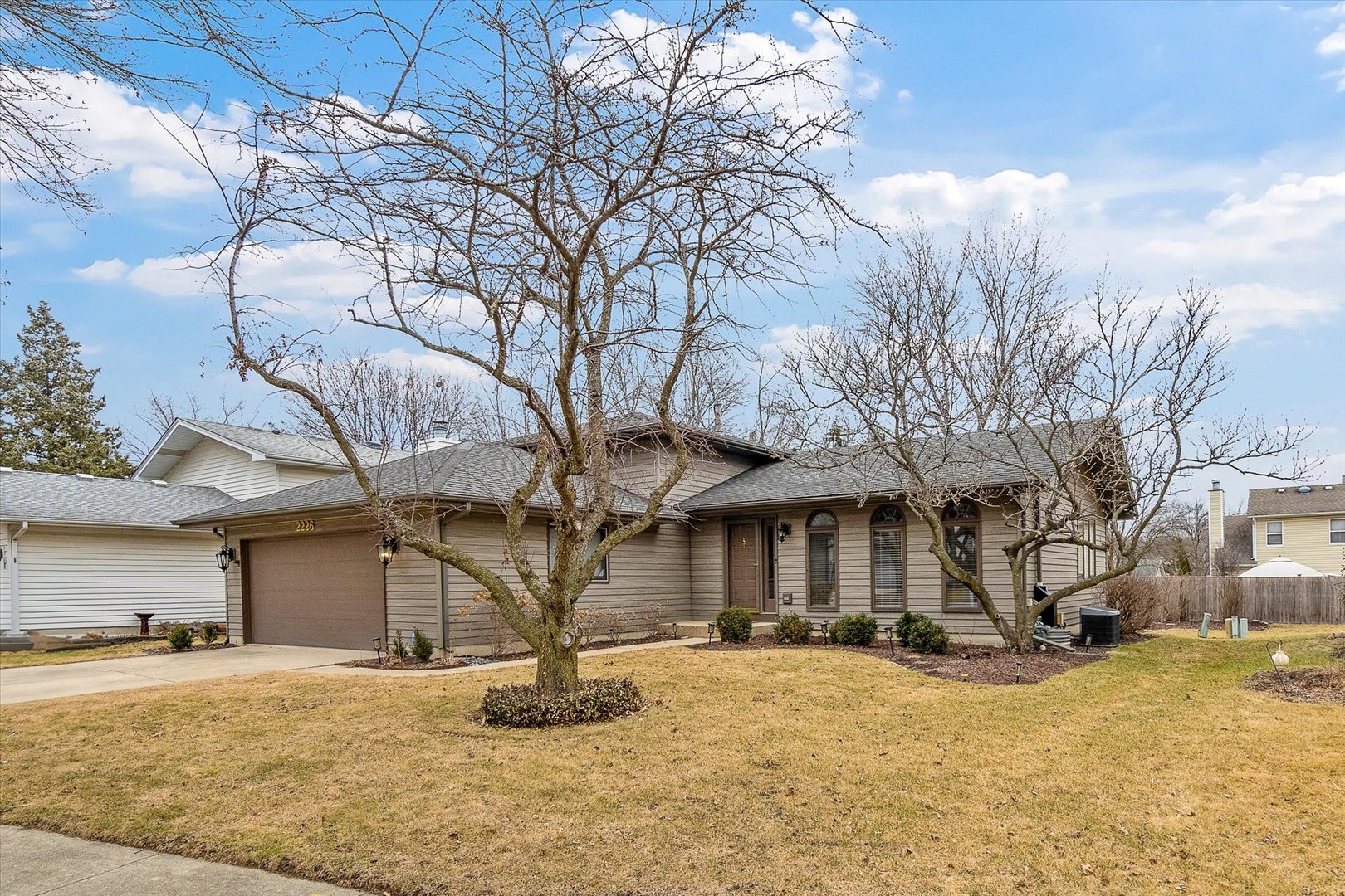 2226 Briarhill Court Naperville IL 60565