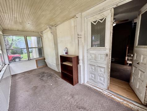 412 West Madison Street Belvidere IL 61008