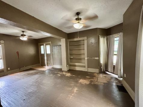 412 West Madison Street Belvidere IL 61008