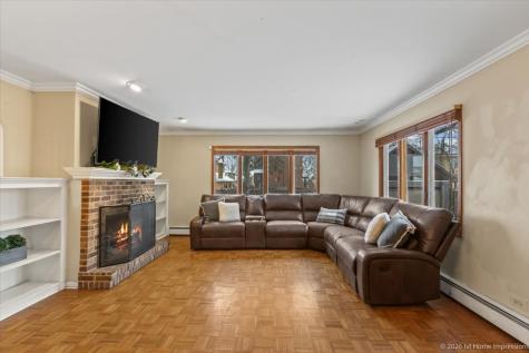 9837 South Hamilton Avenue Chicago IL 60643