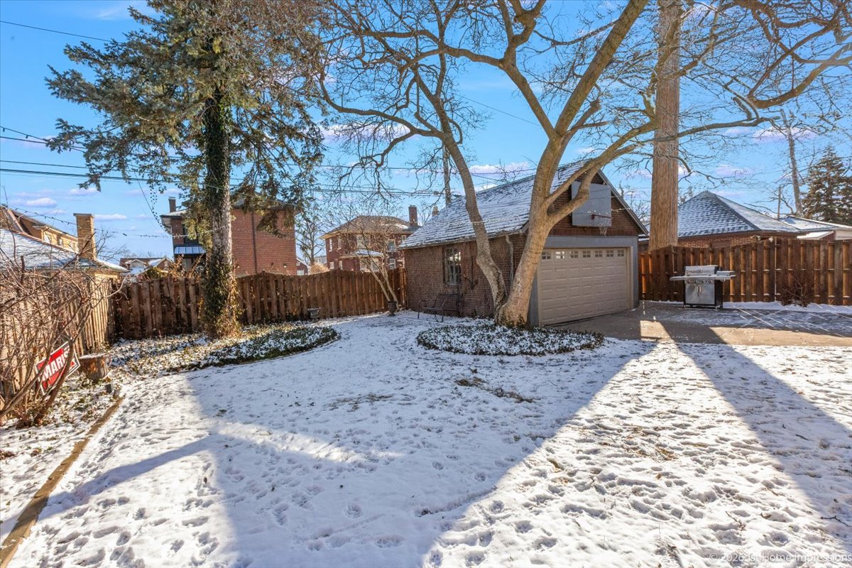 9837 South Hamilton Avenue Chicago IL 60643