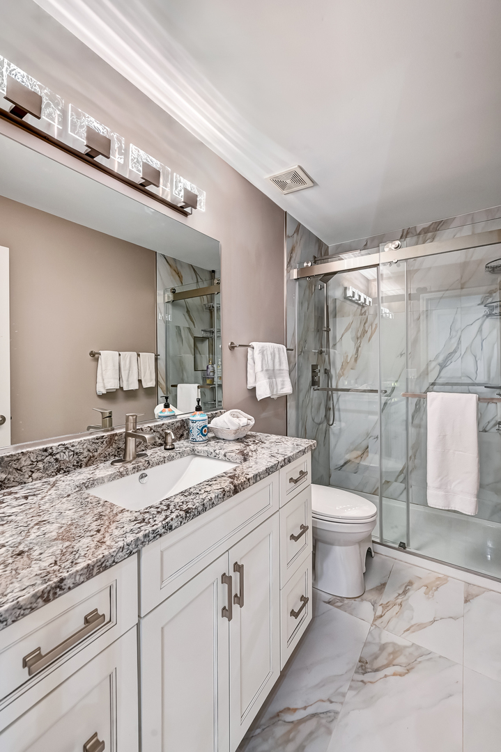 1770 West Windmill Court Addison IL 60101