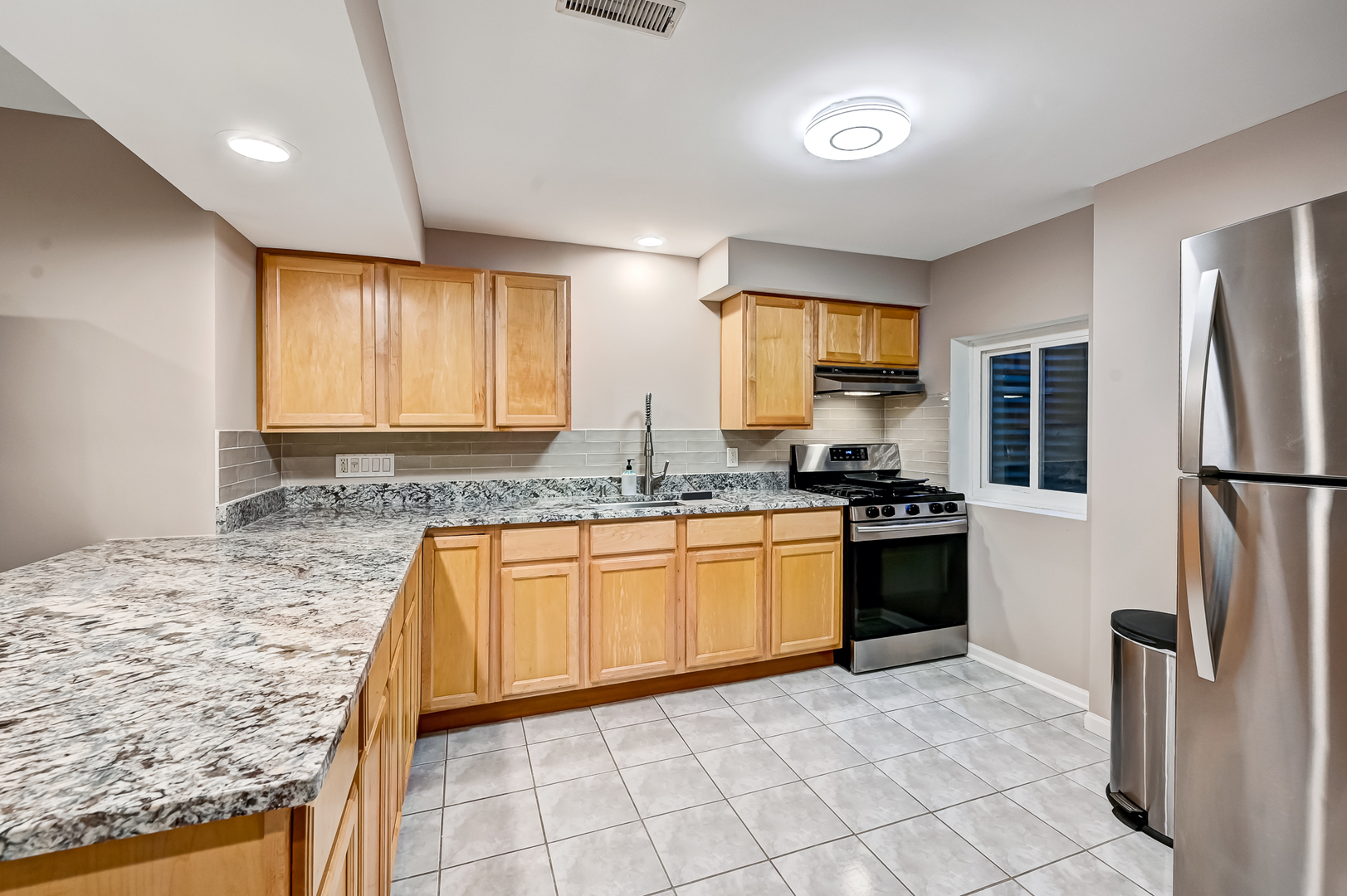 1770 West Windmill Court Addison IL 60101
