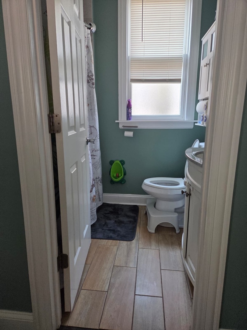 5111 West Potomac Avenue Chicago IL 60651