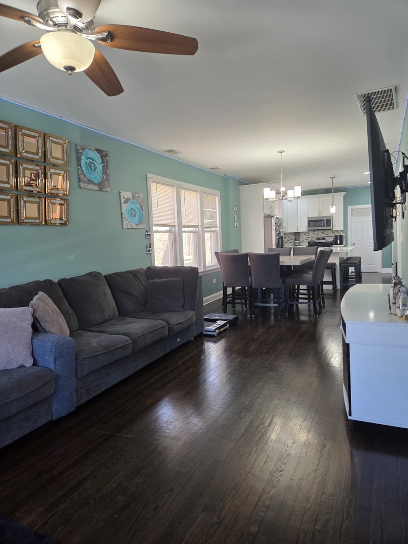 5111 West Potomac Avenue Chicago IL 60651