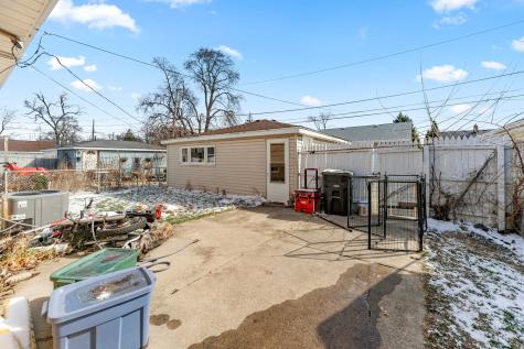 17831 Community Street Lansing IL 60438