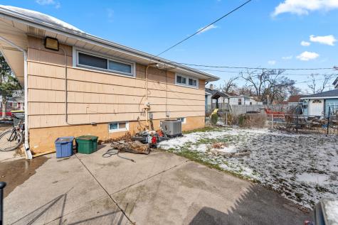 17831 Community Street Lansing IL 60438