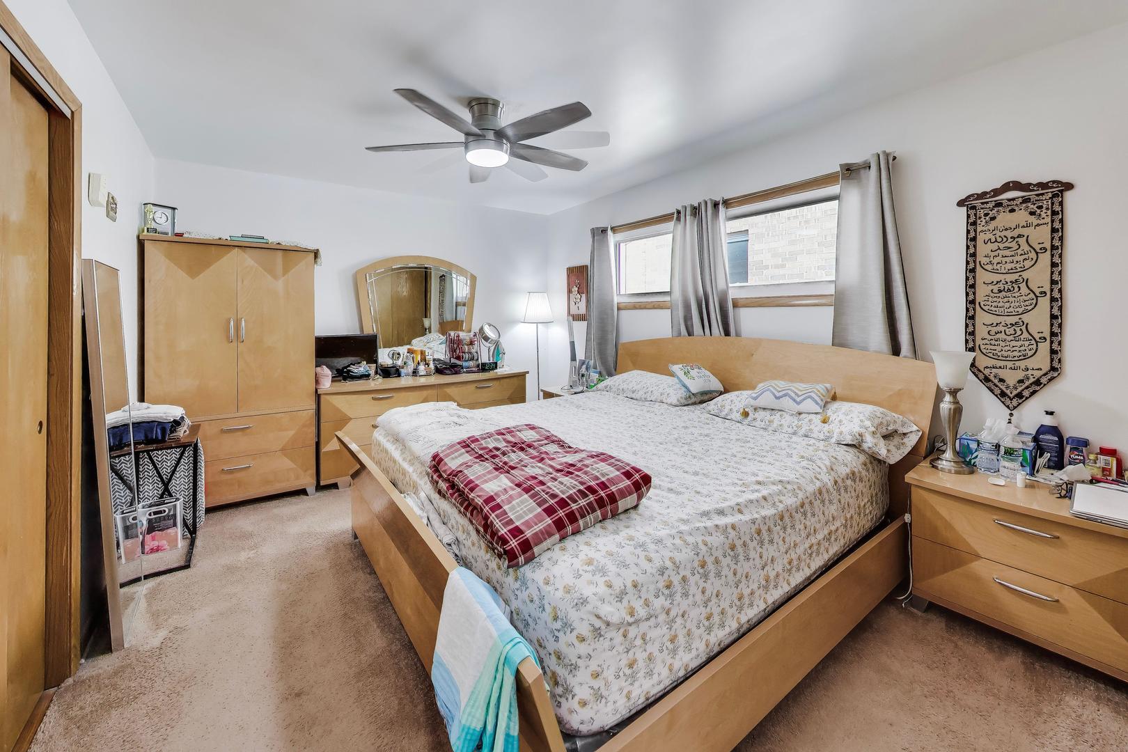 4849 North Central Avenue Chicago IL 60630