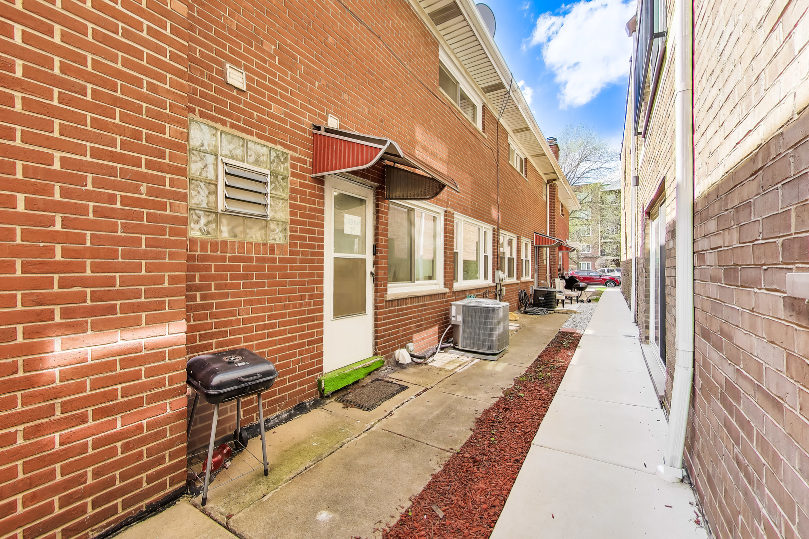 4849 North Central Avenue Chicago IL 60630