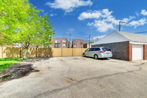 4849 North Central Avenue Chicago IL 60630