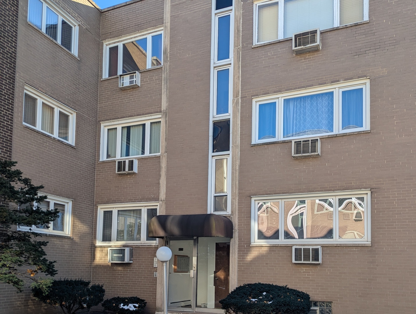 8125 South King Drive Chicago IL 60619