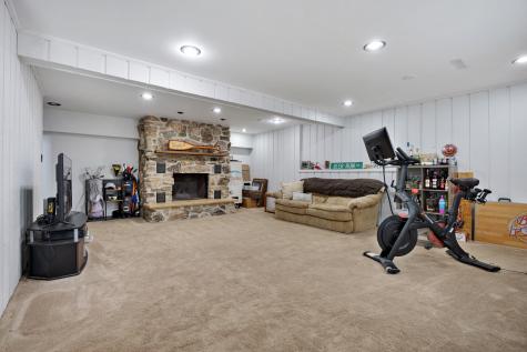 257 South Briar Court Oregon IL 61061
