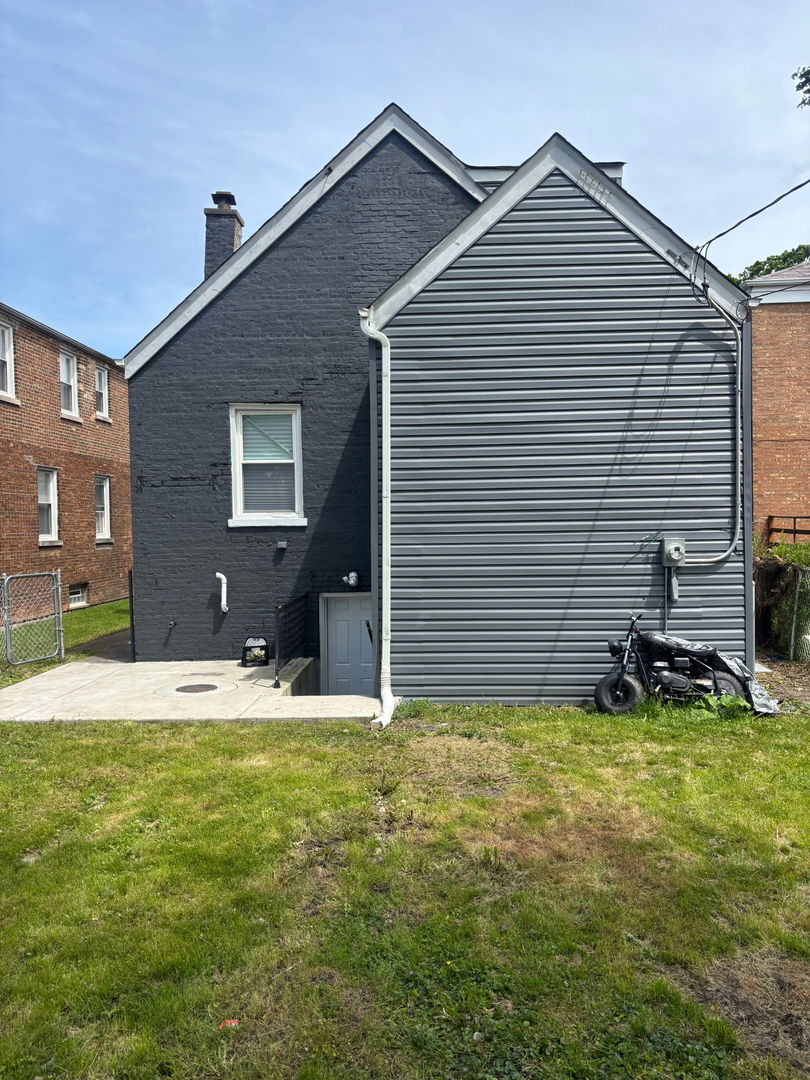 10944 South Wallace Street Chicago IL 60628