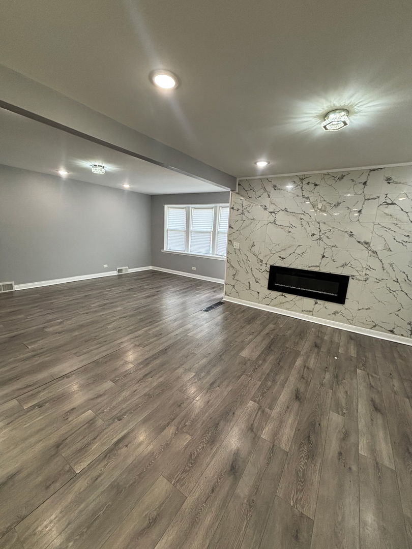 10944 South Wallace Street Chicago IL 60628