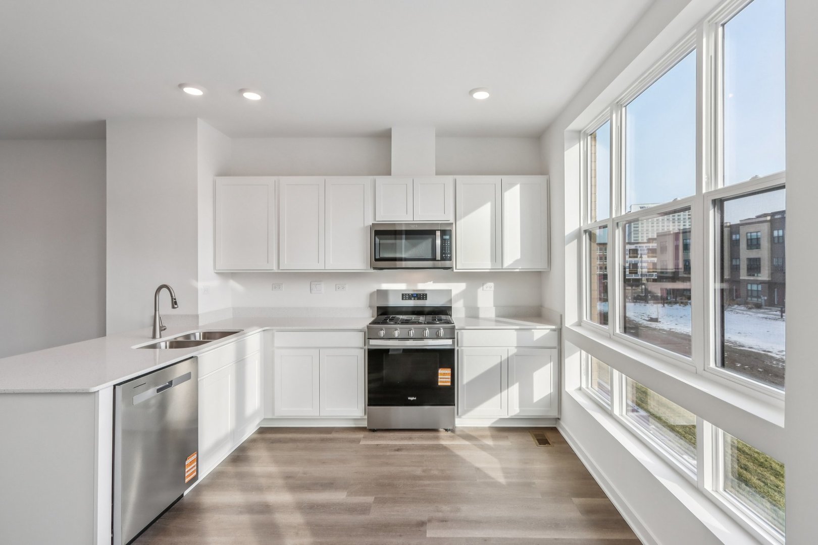 302 Summit Circle Lombard IL 60148