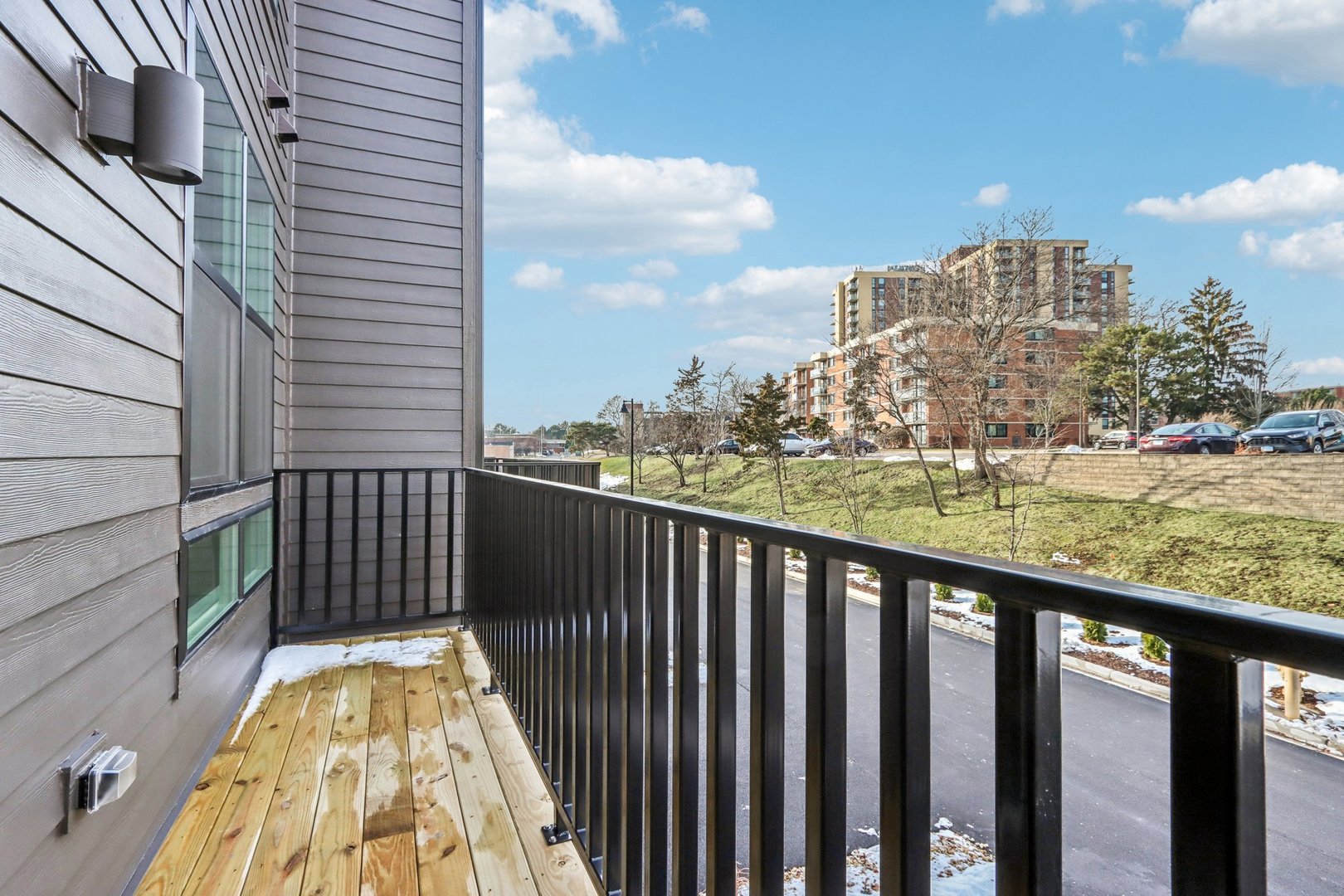 302 Summit Circle Lombard IL 60148