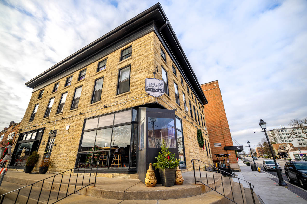 302 Summit Circle Lombard IL 60148