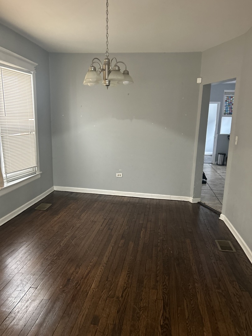 9326 South Manistee Avenue Chicago IL 60617