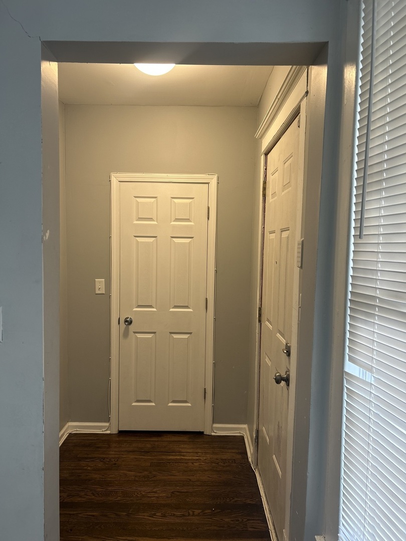 9326 South Manistee Avenue Chicago IL 60617