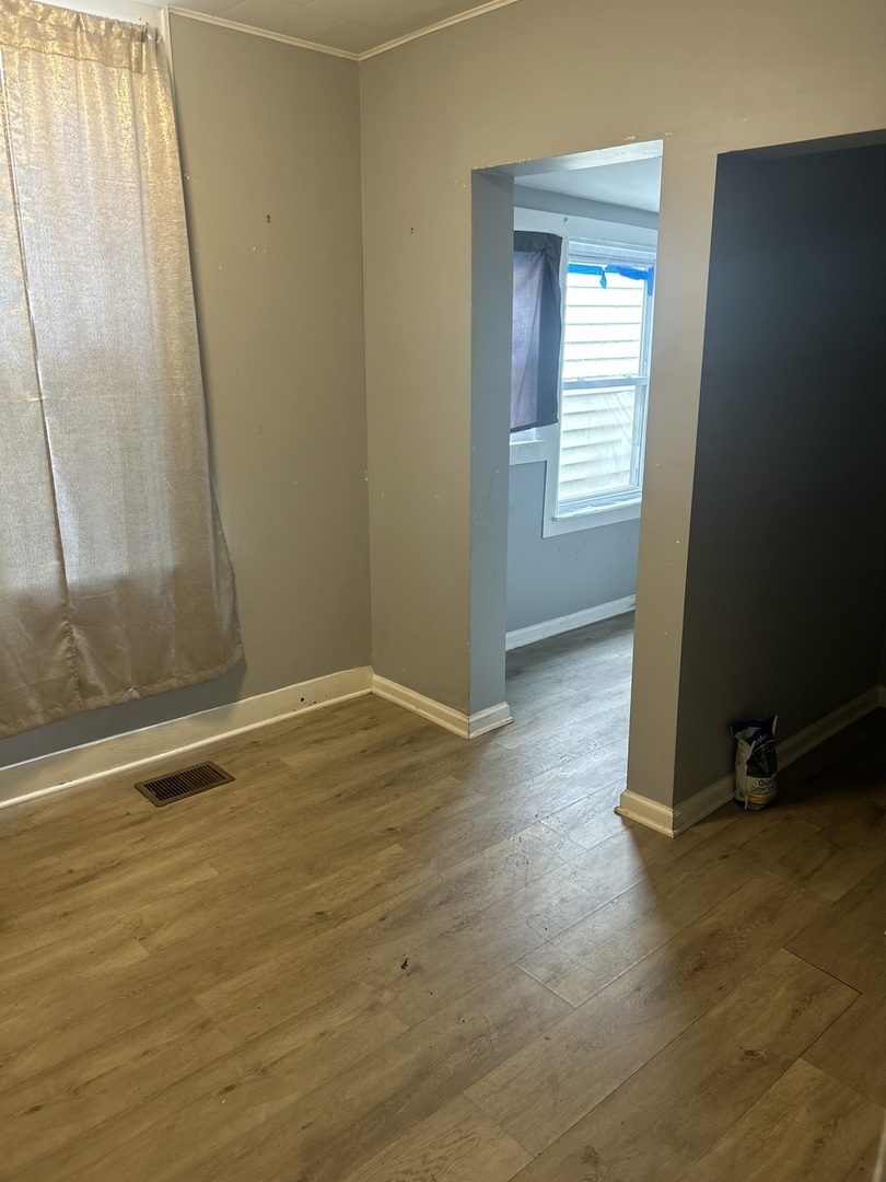 9326 South Manistee Avenue Chicago IL 60617